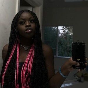 Small business owner, Mimi